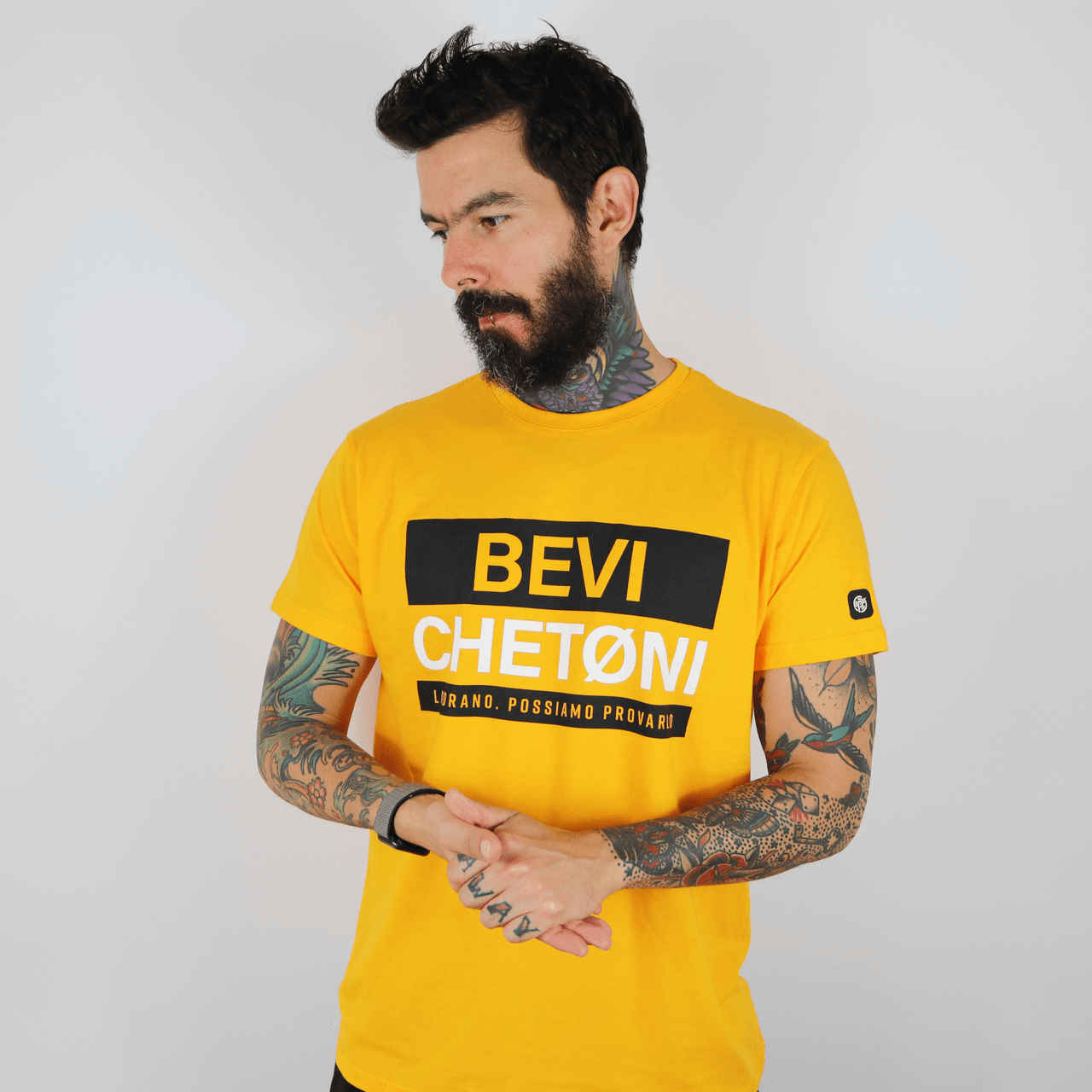 Italiano - Bevi Chetoni Camiseta *Apricot *